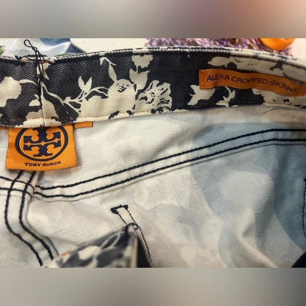Tory Burch Size 32 Blue White Alexa Floral Mid Rise Cropped Designer Jeans. C043